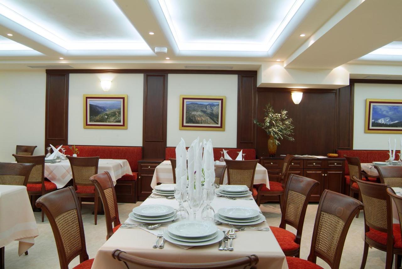 Отель Apollonia 4*